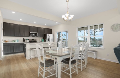 Captain's Cove House | Robert's Retreat - Brand new home w/gorgeous water views!