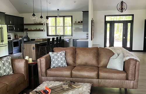 Carter House | Roberts Lake - Freedom Lodge