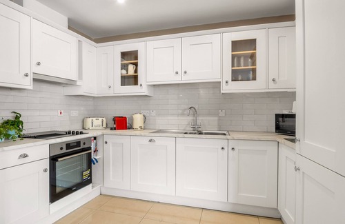 Clifden Apartment | Robins Nest birds eye view of Clifden town