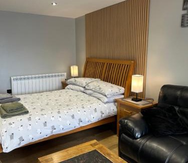Ammanford Apartment | Roblins Nest
