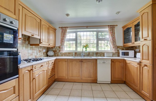 St Margaret's at Cliffe House | Rockmount - Two Bedroom House, Sleeps 5