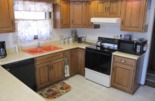 Rumely House | Rock River Retreat Located Between Munising & Mqt, 20 Miles To Picture Rocks!