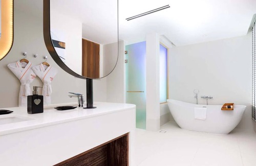 Farukolhufushi Island Hotel | Rock Star Overwater Villa, Hard Rock Hotel, Outdoor Deck, 2 Bedrooms