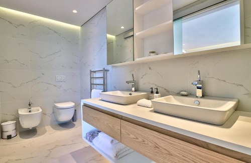 Clifton Villa | Rock Villa