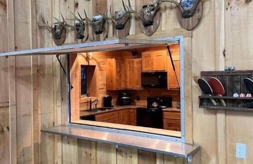 Drury Cabin | Rockbridge UTV Riding BIKING HUNTING INDR BATTING CAGE & ARCHERY SHOOTING Range