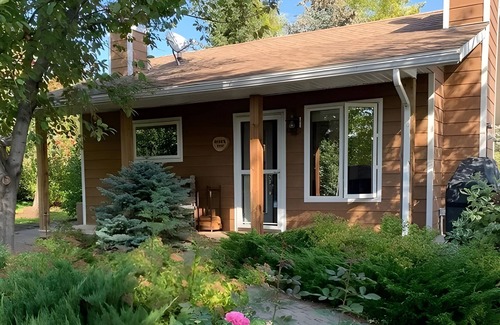 Strathmore Cabin | Rocking R Guest Ranch