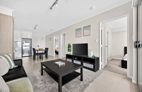 Rockingham Apartment | Rockingham Escape 2br Apt Near Beach and Shops