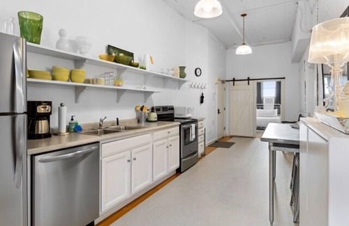 Rockland Apartment | Rockland Central Loft