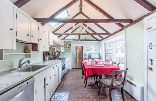 Marblehead House | Rockmere Inn