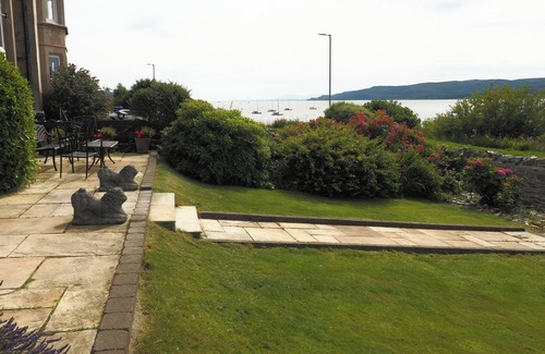 Kilcreggan Cottage | ROCKVALE, pet friendly, character holiday cottage in Kilcreggan