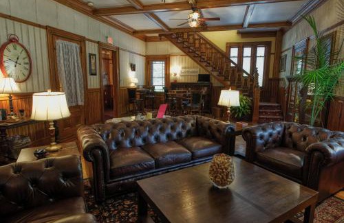 Lake Luzerne-Hadley Hotel | Rockwell Falls Inn and Wine Bar