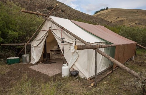 Custer County Cabin | Rocky Mountain Elk Camp