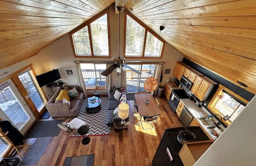 Indian Mountain Cabin | Rocky Mt Cabin 2bed/loft Hot Tub Amazing Views