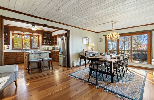 Kabletown Cabin | Rocky Ridge - Cabin w/Hot Tub & Heavenly Views!