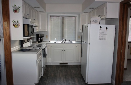 Hannibal House | Rocky Top Guesthouse on the River