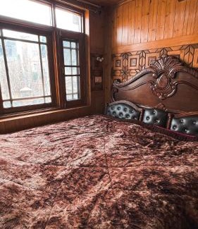 Srinagar House | RocRidge Home stay