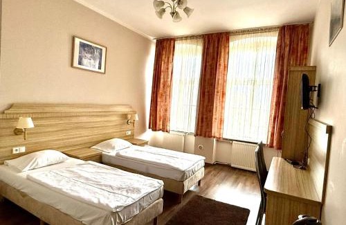 Boguszow-Gorce Hotel | Rodar
