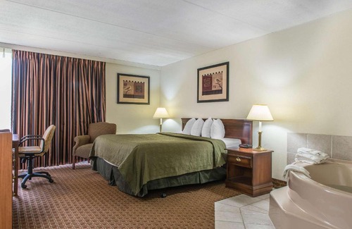 Brookville Hotel | Rodeway Inn Brookville