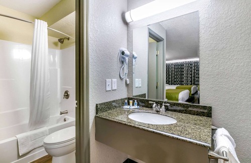 Kingston Springs Hotel | Rodeway Inn Kingston Springs