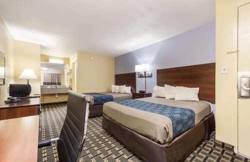 Martell Hotel | Rodeway Inn Lincoln West - University Area