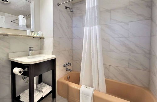 Norfolk - Virginia Beach Hotel | Rodeway Inn Norfolk