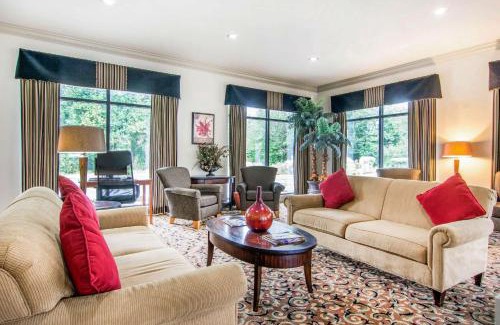 LaGrange Hotel | Rodeway Inn