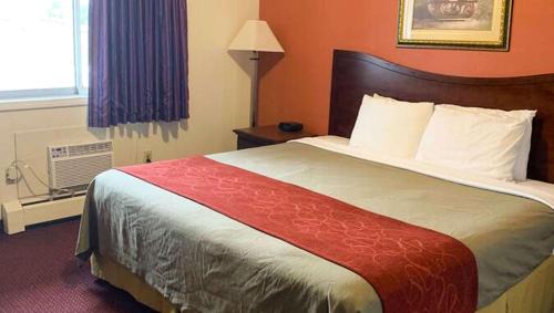Manchester Hotel | Rodeway Inn