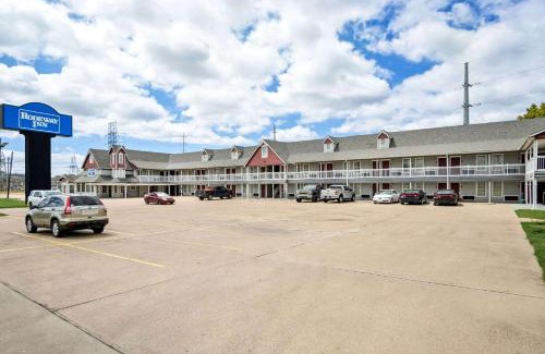 East Riverside Hotel | Rodeway Inn