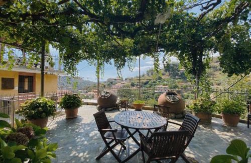 Vasa Koilaniou House | Rodous Village House