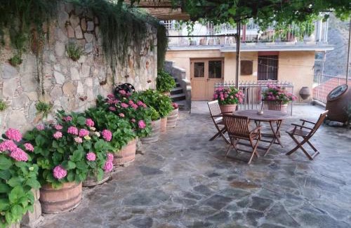 Vasa Koilaniou House | Rodous Village House