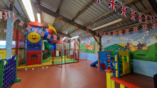 Grampound Resort | Roecliff
