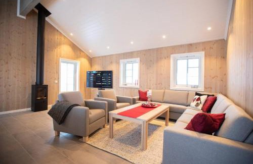 Sogndal House | Rolfhytta - Fosskamben 19