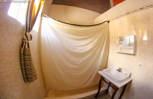 Jacmel Hotel | Rollanda Hotel Restaurant
