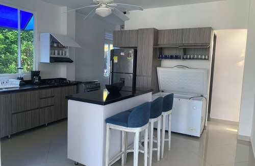 Santa Veronica Cabin | Romantic Villa 5 minutes from the beach