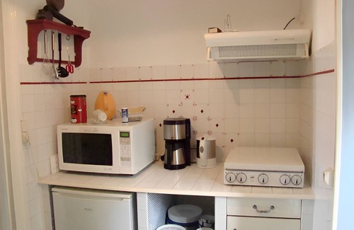 Buxieres-sous-Montaigut House | Romantic 19th century country home with a big garden and BBQ.