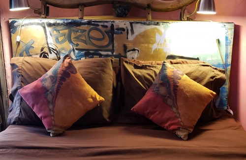 Cerrillos House | Romantic Adobe Casita, Hot tub, Kitchen, Woodstove, astounding views, historic.