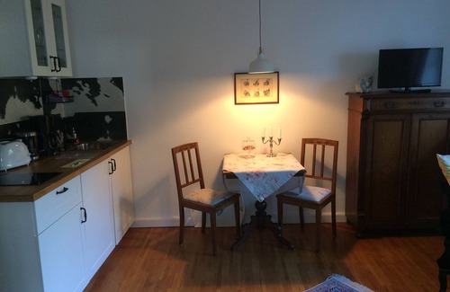 Oberammergau Apartment | romantic apartment "Himmelblau": recreation in the historic Mussldomahaus