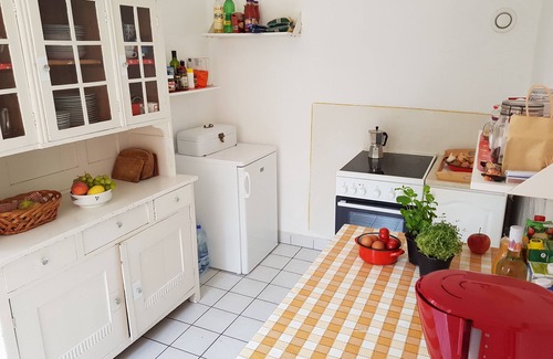 Fonyod House | Romantic Art Nouveau villa on Lake Balaton, well-kept garden, with lake view