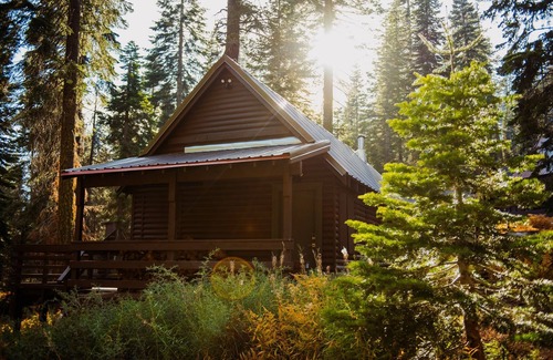Echo Lake Cabin | Romantic cabin in Lake Tahoe area, peaceful and relaxing gateaway by Sierra ski