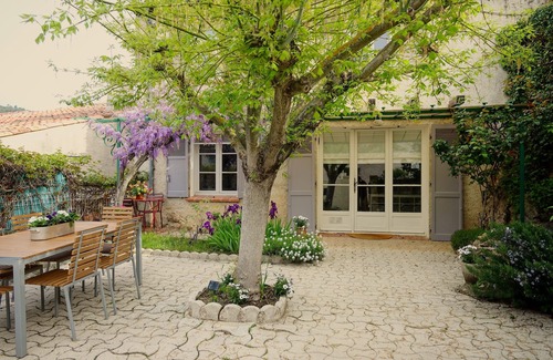 Besse-sur-Issole House | Romantic Cottage in Historical French Village Provence Wine Country House