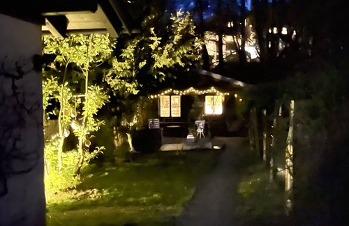 Tutzing House | Romantic cottage hut