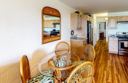 Ualapue Condo | Romantic Getaway Near Water w/Free WiFi, Shared Pool, Water Views, Tennis Court