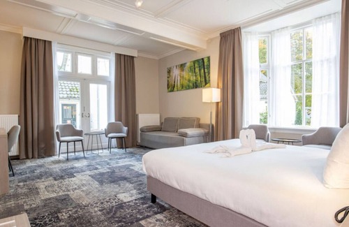 Eerbeek Hotel | Romantic Getaway Surrounded by Greenery in the Heart of Eerbeek