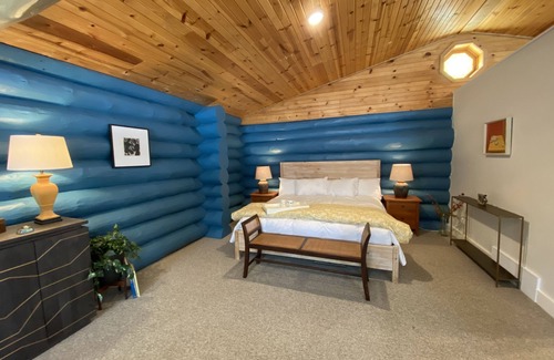 Ephraim Cabin | ROMANTIC HIDEAWAY in great Door County location