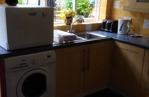 Kington Cottage | Romantic Holiday Cottage, Kington, Nr Hay On Wye, Welsh Borders Wales
