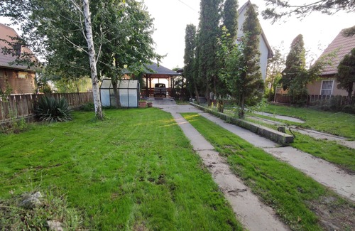 Szigetszentmiklos House | Romantic Lakeside Retreat - Nature, Sport, Near Bp