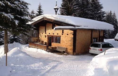Kirchberg in Tirol Cabin | romantic mountain hut in the Kitzbühel Alps for skiing and hiking holidays.
