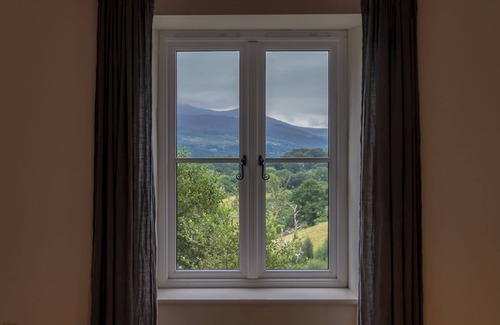 Dolgellau Cottage | Romantic One Bedroom Cottage In The Hills Above Dolgellau | Deer-Park-Lodge