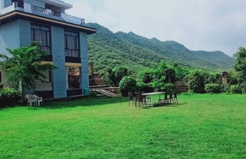 Udaipur District Villa | Romantic Pool Villa In Udaipur