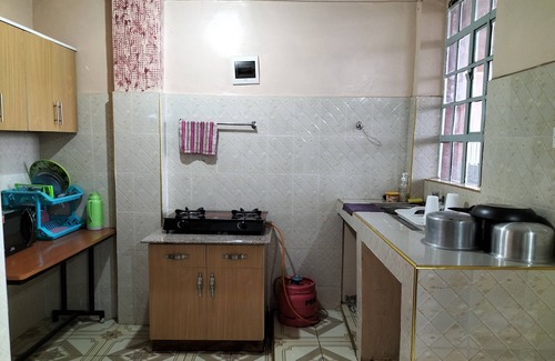Kikuyu Apartment | Romantic Spanish villa w/hot tub — 5 min from the bus stop